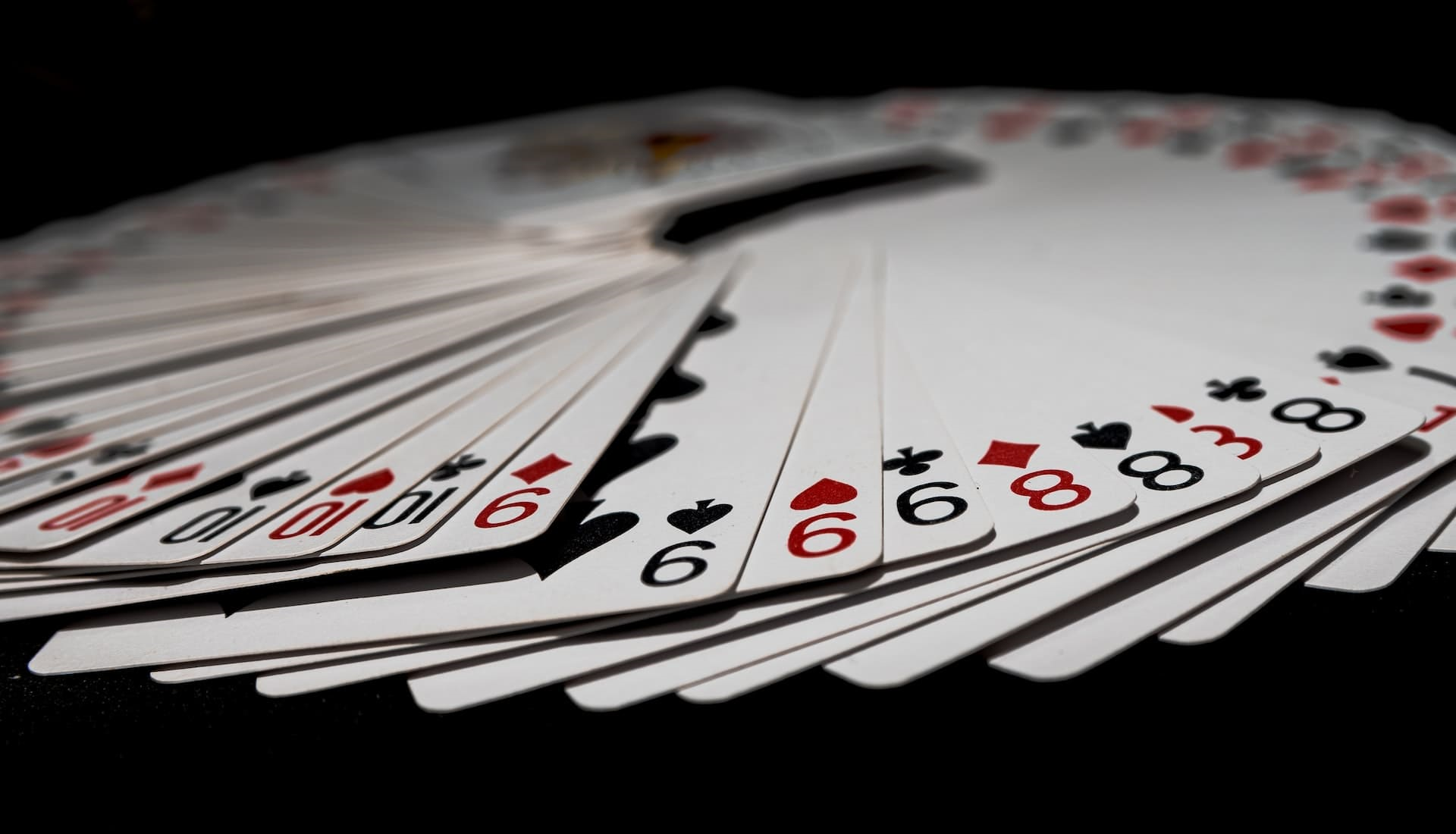 How much is each card worth in blackjack?